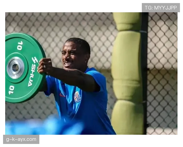 拉波尔特赛季表现稳健,成球队争冠关键力量 拉波尔特赛季表现稳健,成球队争冠关键力量